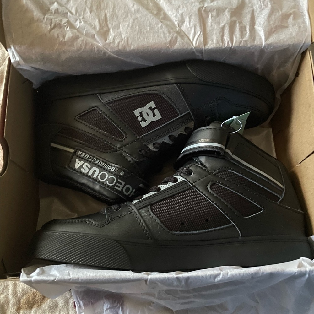 dc shoes